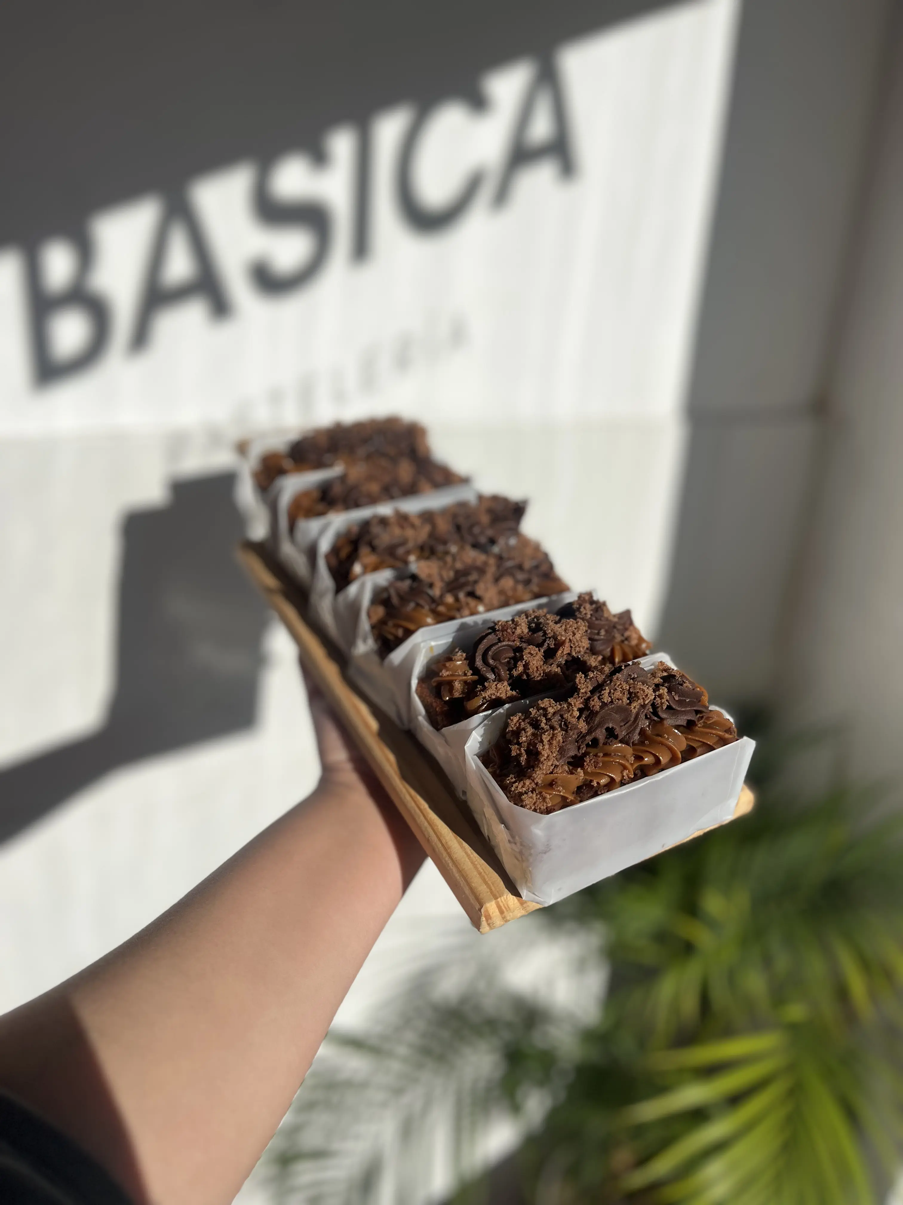 Brownies caseros de LA BÁSICA Pastelería